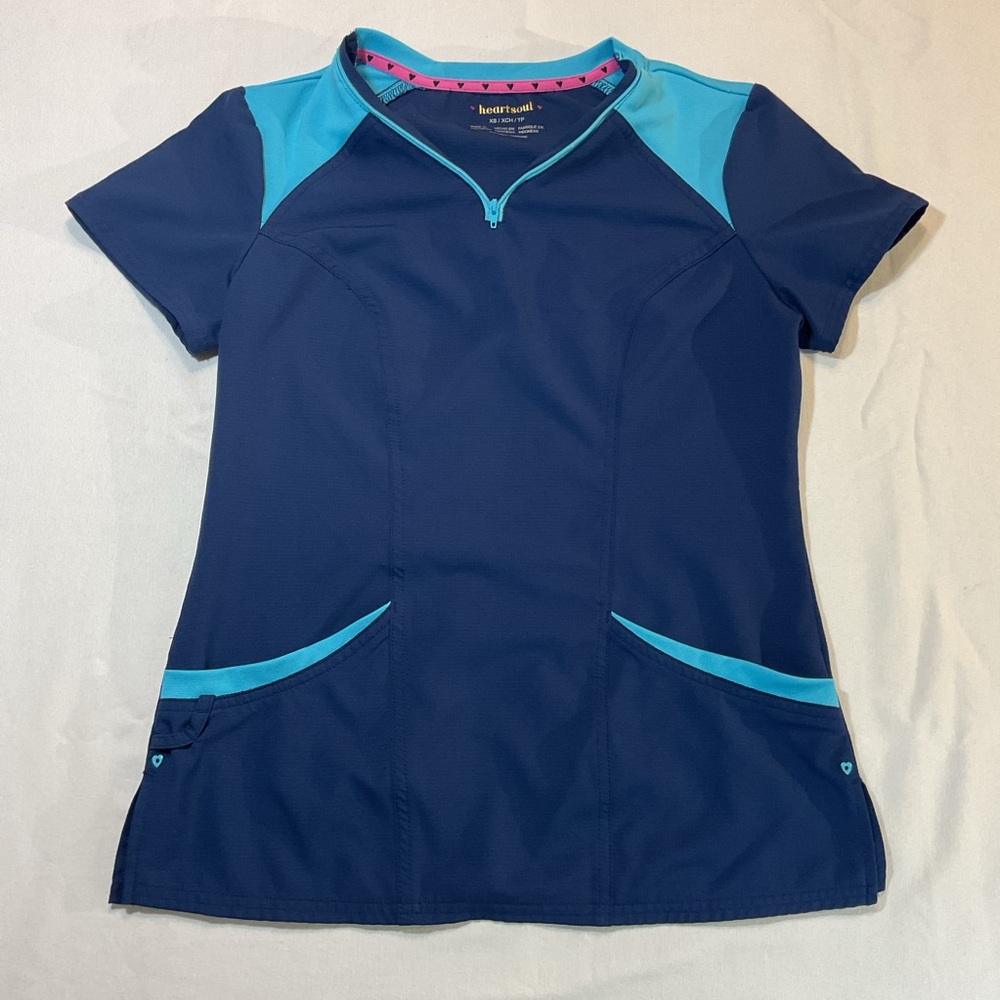 Heartsoul V Neck Womens Scrub Top, Navy and light Blue Short Sleeve 1/4 Zip XS